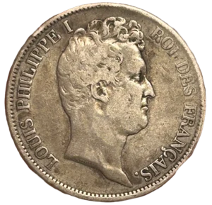 Tête nue de Louis Philippe Ier à droite.
