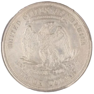 aigle aux ailes déployées tenant dans ses serres trois flèches et un rameau de branche d’olivier.