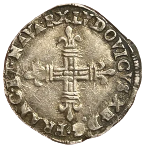 Croix fleurdelisée.