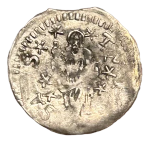 Saint-Blaise debout de face mitré, tenant la crosse de la main gauche.