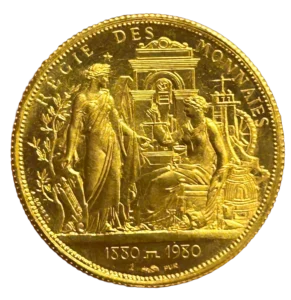 Deux femmes vêtues à l’antique (la République et l’Administration) sont représentées. Celle debout maintient avec sa main droite un bouclier siglé RF avec faisceau de licteur. Celle assise tient une balance / trébuchet dans sa main droite, et maintient une corne d’abondance avec sa main gauche.
