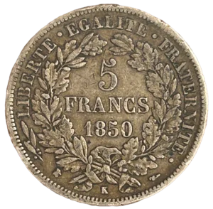 L'inscription "5 francs 1850" dans une couronne végétale.