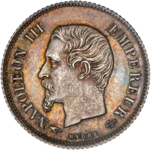 Tête nue de Napoléon III à gauche.