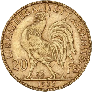 Coq marchant à gauche.