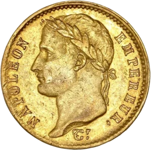 Tête laurée de Napoléon Ier à gauche.