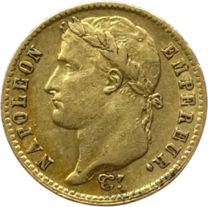 Tête laurée de Napoléon Ier à gauche.