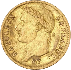 Tête laurée de Napoléon Ier à gauche.