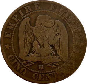 Aigle tenant un foudre entre ses serres.