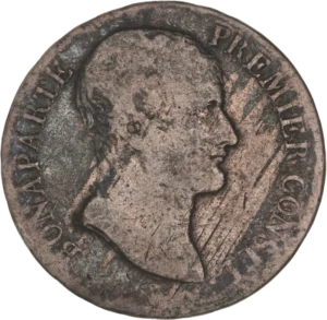Tête nue de Napoléon Ier à droite.