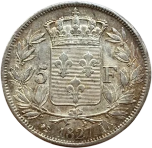 Ecu de France couronné et entouré d'une couronne de laurier.