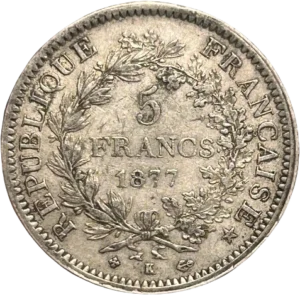 Hercule debout de face avec la léonté, unissant la Liberté debout à gauche et l'Egalité à droite.