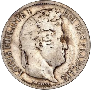 Tête nue de Louis Philippe Ier à droite.
