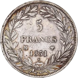 L'inscription "5 francs 1831" entouré d'une couronne de laurier et de chêne.
