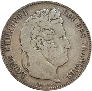 Tête laurée de Louis Philippe Ier à droite.