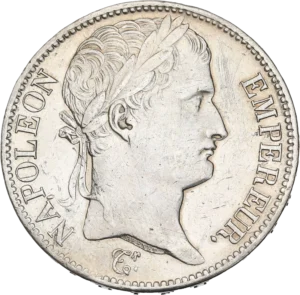 Tête laurée de Napoléon Ier à droite.