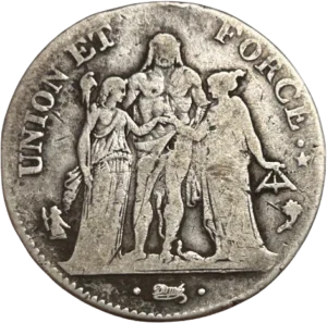 Hercule, debout de face avec la léonté, unissant la Liberté à droite et l'Égalité à gauche.