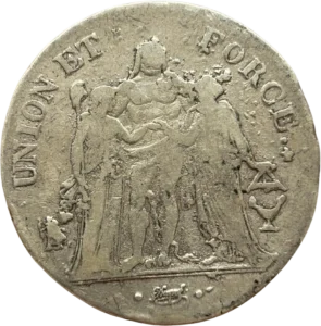 Hercule, debout de face avec la léonté, unissant la Liberté à droite et l'Égalité à gauche.