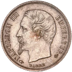 Tête nue Napoléon III à gauche.