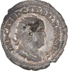 Buste radié, drapé et cuirassé de Balbin à droite.