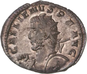 Buste radié et cuirassé de Gallien à gauche, tenant une lance sur son épaule.