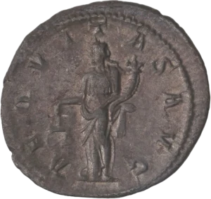 L'équité à gauche, tenant une balance et une corne d'abondance.