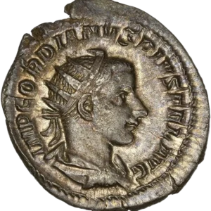 Buste drapé, cuirassé et diadémé de Gordien III à droite.