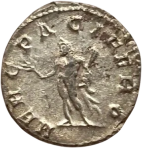 Hercule nu, debout à gauche, tenant une branche de laurier de la main droite et la massue sur laquelle est enroulée la léonté de la gauche.