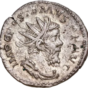 Buste radié, drapé et cuirassé de Postume à droite.