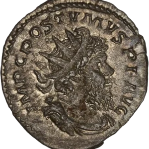 Buste radié, drapé et cuirassé de Postume à droite.