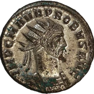 Buste de Probus radié et cuirassé à droite.