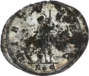 Virtus en habit militaire à gauche, tenant un long sceptre et un bouclier