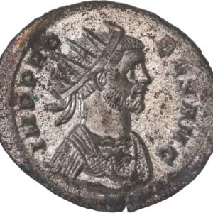 Buste de Probus radié et cuirassé à droite.