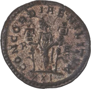 La Concorde drapée, debout de face regardant à gauche, tenant une enseigne militaire dans chaque main.