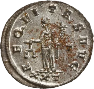 L'Equité debout à gauche, tenant une balance et une corne d'abondance.