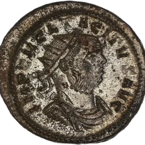 Buste radié, drapé et cuirassé de Tacite à droite.