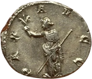 Pax (La Paix) debout à gauche tenant un rameau et un sceptre.