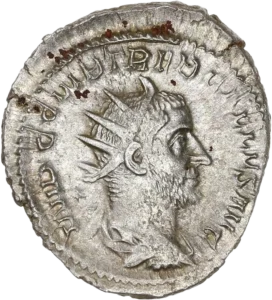 Buste radié, drapé et cuirassé de Trébonien Galle à droite.