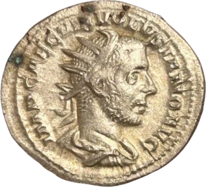 Pax à gauche, tenant un rameau d'olivier et un sceptre.