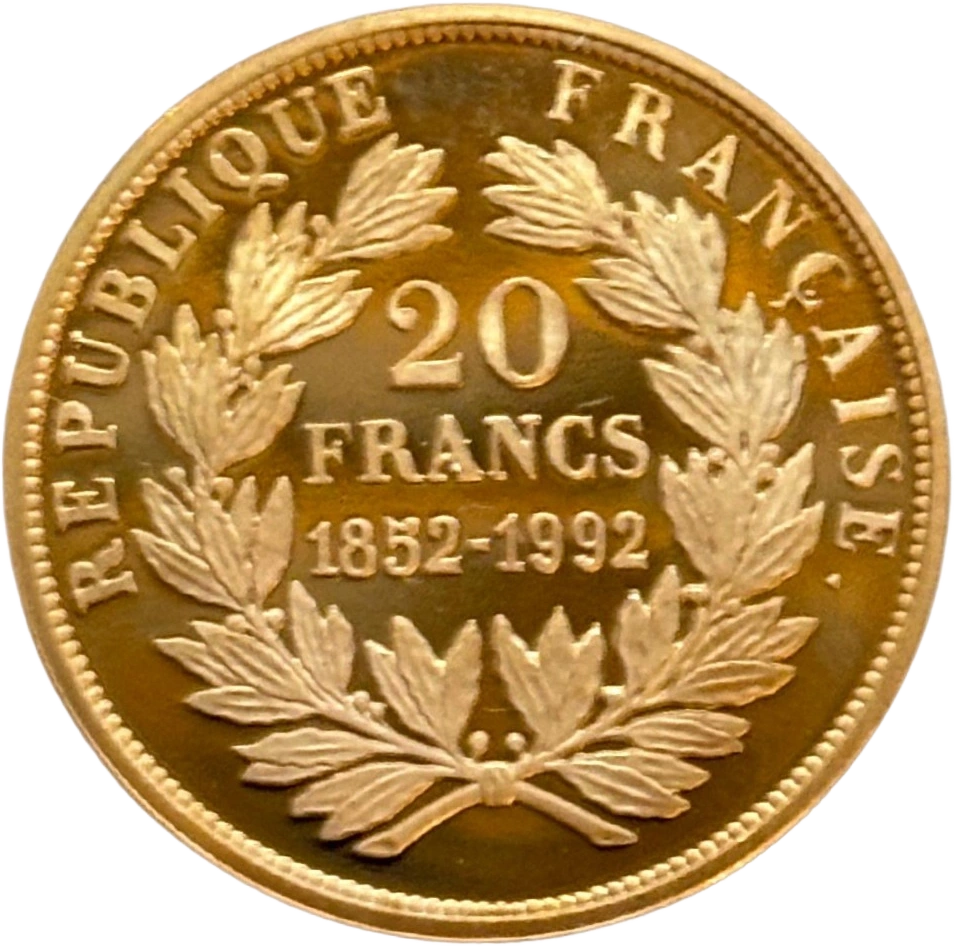 Coffret collection de la Monnaie de Paris.Ce coffret comporte trois pièces commémoratives (1852-1992) reprenant la gravure du type de 1852.Coffret frappé en Belle Épreuve (Proof). Numéro de certificat 450.Note : De Légères trace de doigts sont présent sur nos exemplaires.Tirage connu :-50 Francs : 2000 exemplaires-20 Francs : 4000 exemplaires-10 Francs : 6000 exemplaires.