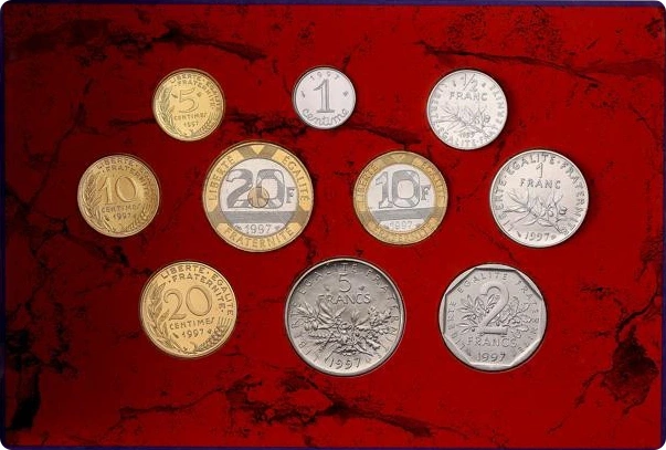 Coffret Monnaie de Paris "brillant universel" 1997.