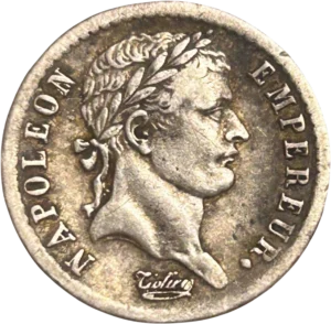 Buste laurée de Napoléon Ier à droite.