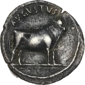 Taureau allant à droite.