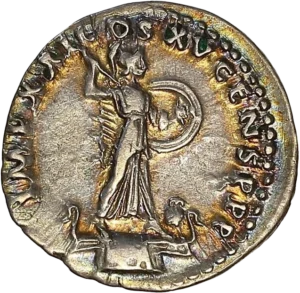 Minerve debout à droite sur une proue de bateau, coiffée du casque corinthien, tenant une haste et un bouclier. A ses pieds, une chouette.