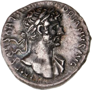 Tête laurée et drapée d'Hadrien à droite.