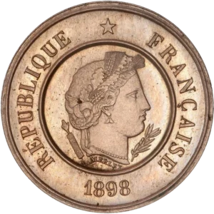 Tête de la déesse Cérès à droite.