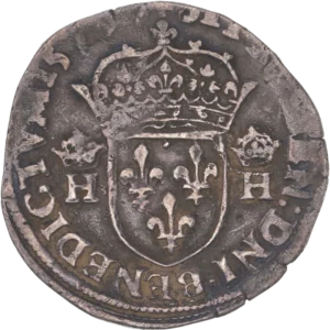 Ecu de France couronné accosté de deux H couronnés.