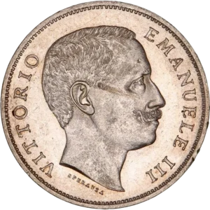 Tête de Victor-Emmanuel III à droite.