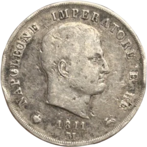 Tête nue de Napoléon Ier à droite.