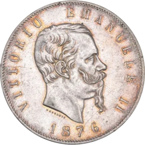 Tête de Victor Emmanuel II à droite.