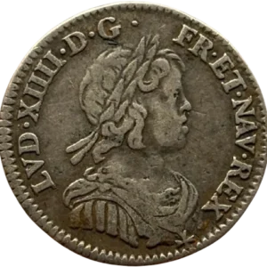 Buste lauré de Louis XIV à droite.